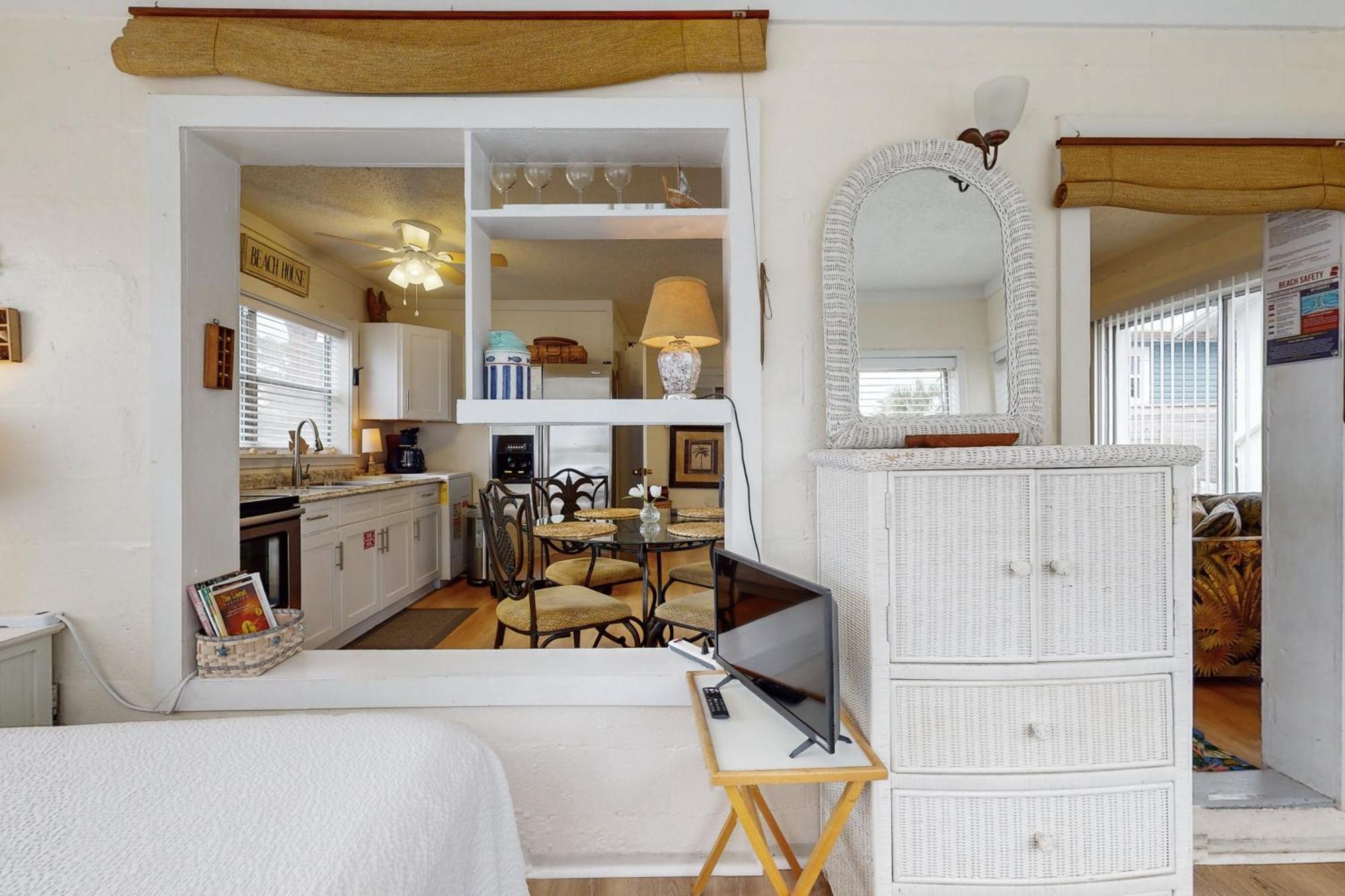 Linda'S Cozy Cottage "C" 라구나비치 외부 사진